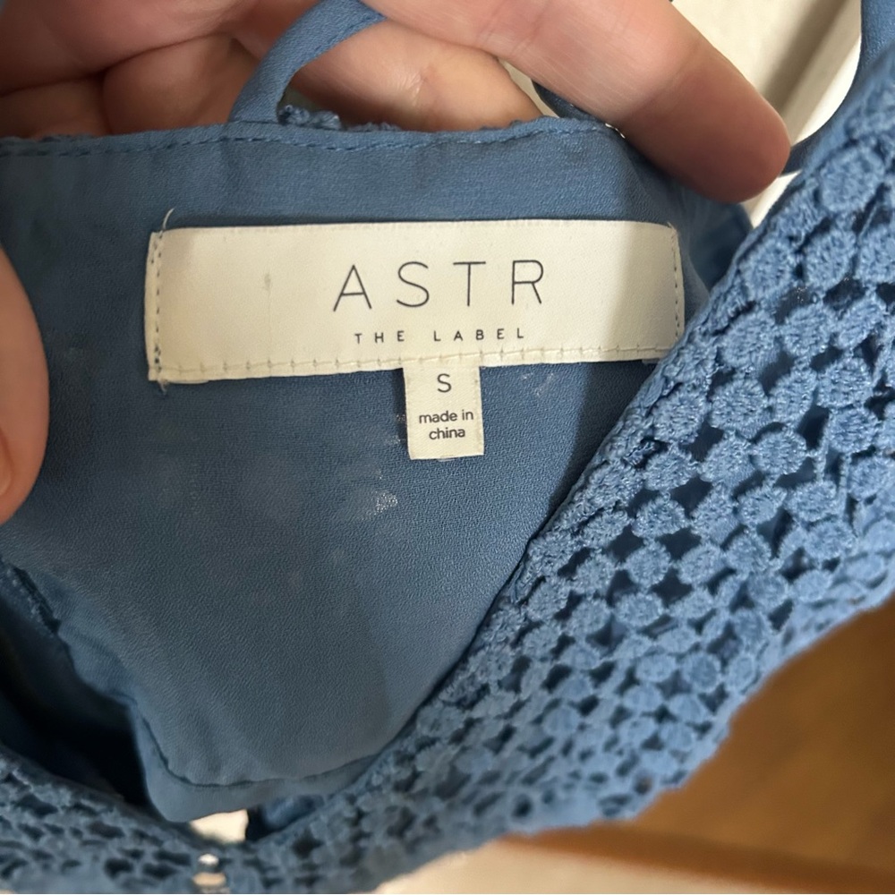 ASTR The Label Lace skirt and crop top set size small - Picture 3 of 12